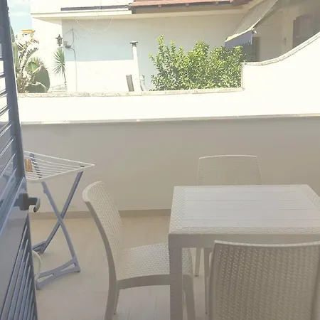 לינה וארוחת בוקר Depandance Salento Sul Mare פורטו צ'זראו